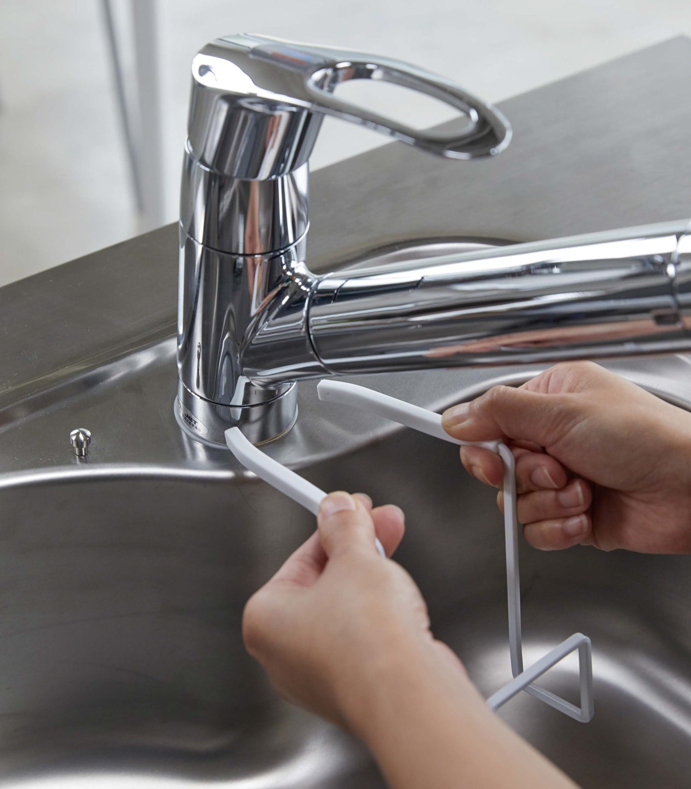 Yamazaki Home Faucet-Hanging Sponge Holder - Single - Steel