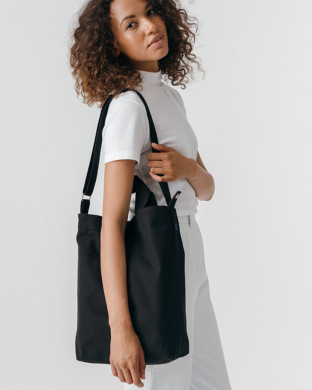 Baggu Duck Tote Bag on Model