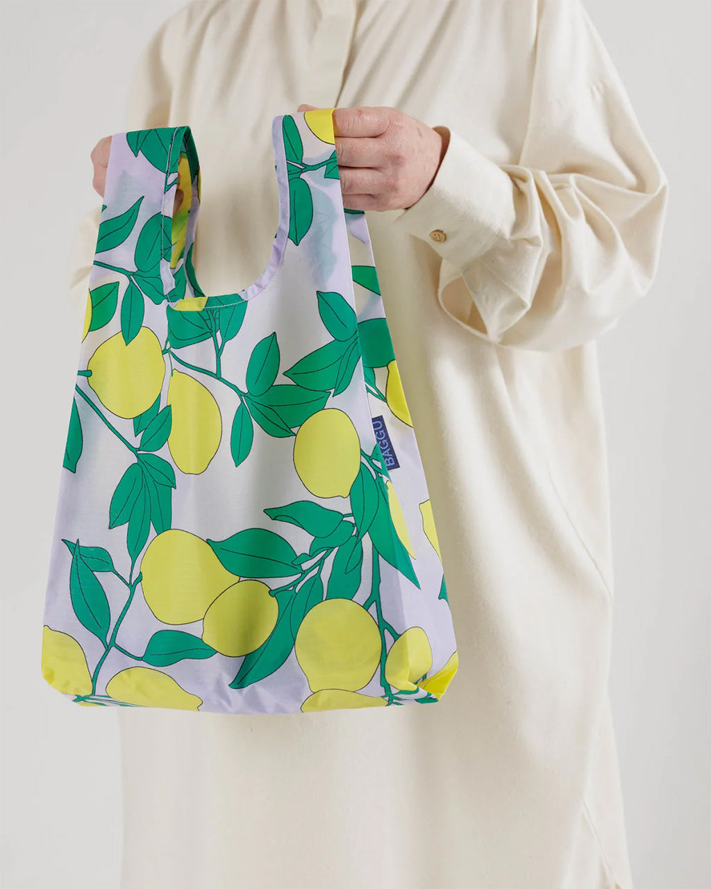 Baggu Standard Reusable Bag holding capacity | Lemon Tree