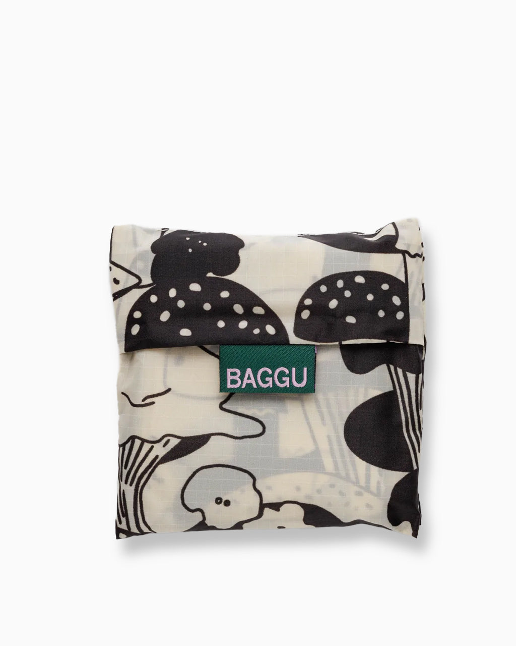 Baggu Standard Reusable Bag with its flat pouch