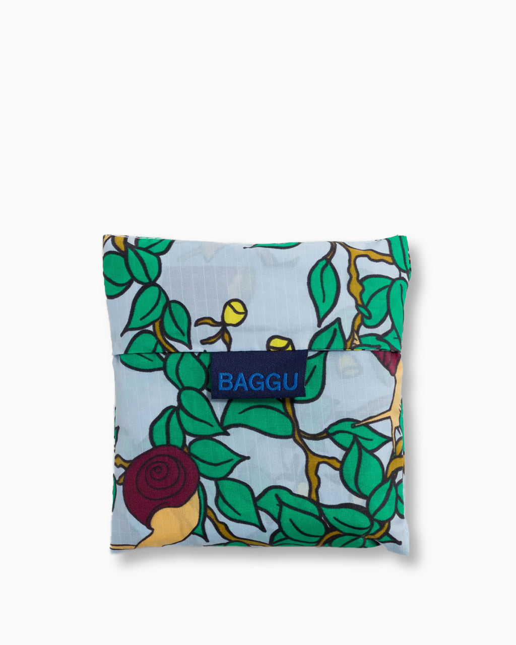 Baggu Standard Reusable Bag with its flat pouch