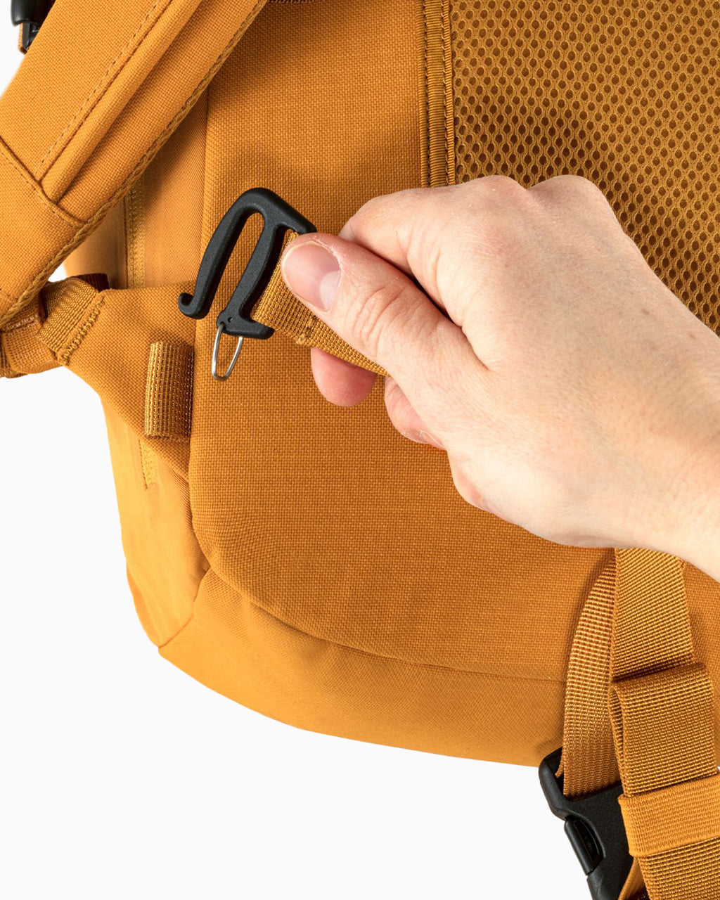 Fjallraven Ulvo Rolltop 30L Backpack with straps | Red Gold