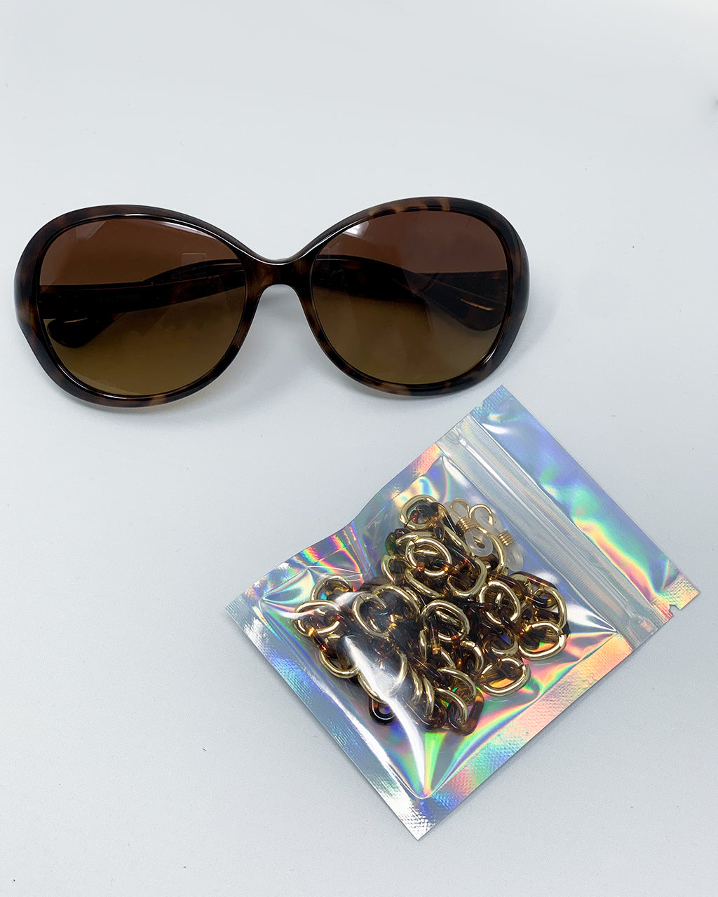 Chunky Resin Convertible Necklace Face Cover / Glasses Chain