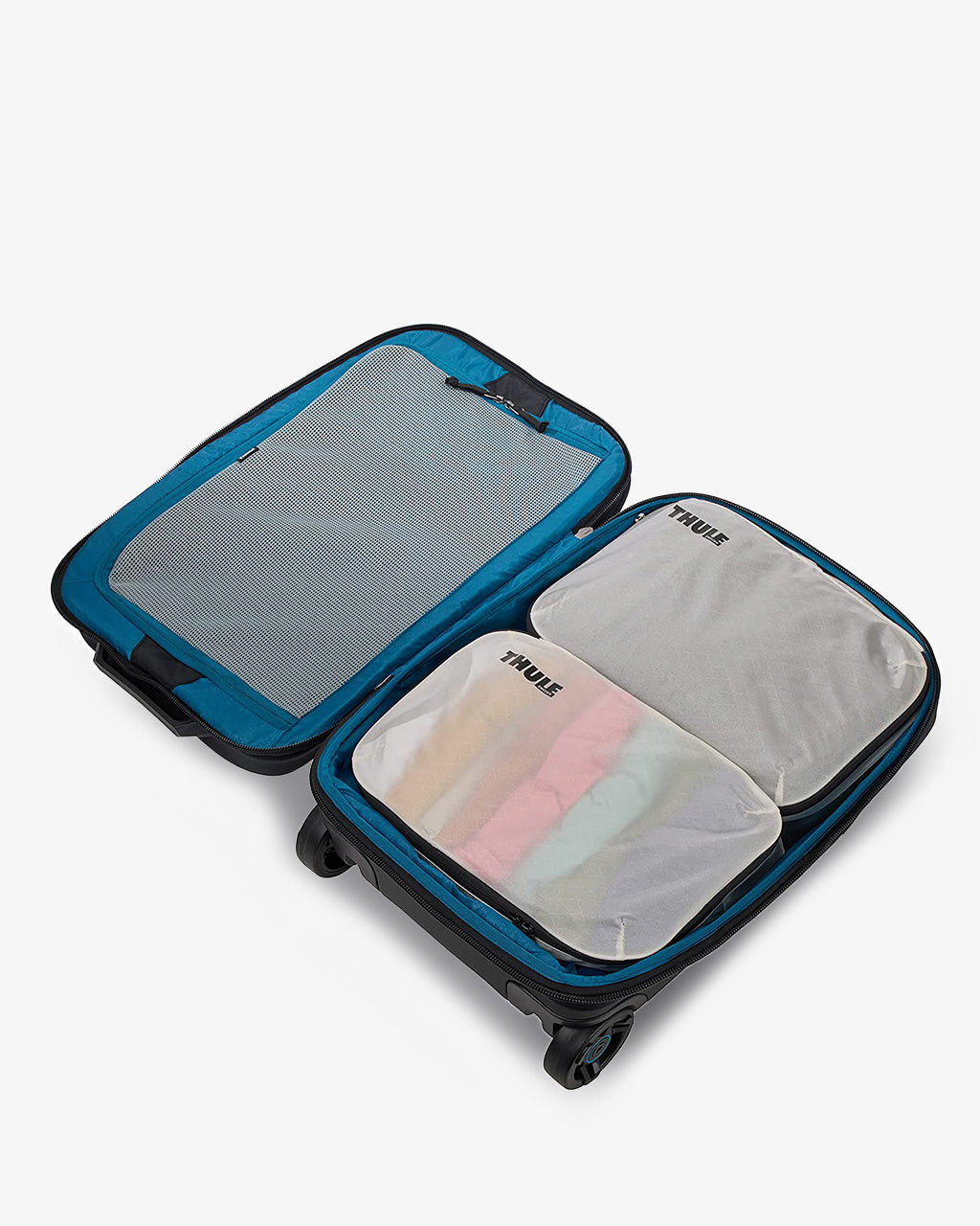 Thule Clean/Dirty Packing Cube in Use | White