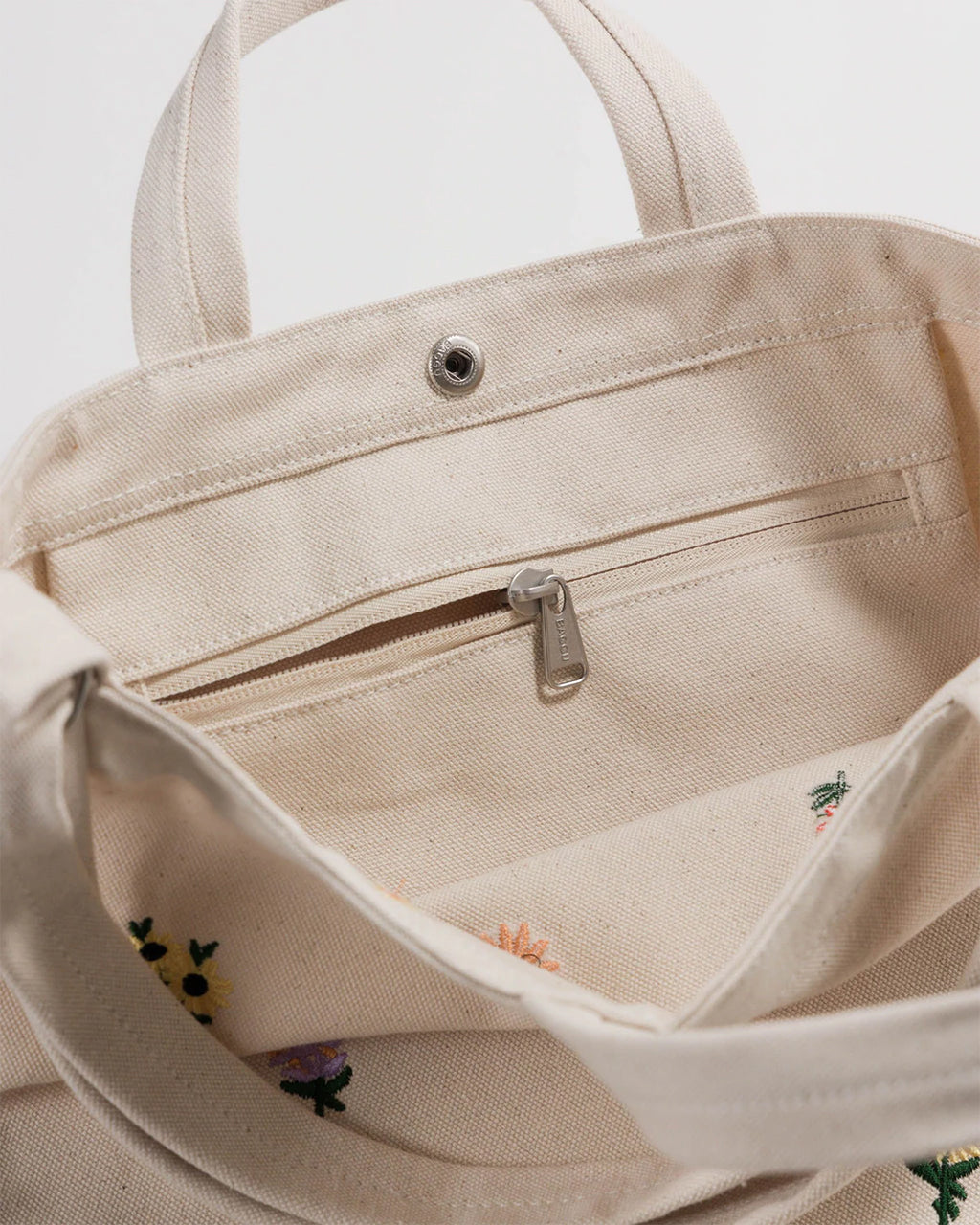 Baggu Horizontal Duck Bag with durable taped seams | Embroidered Ditsy Floral