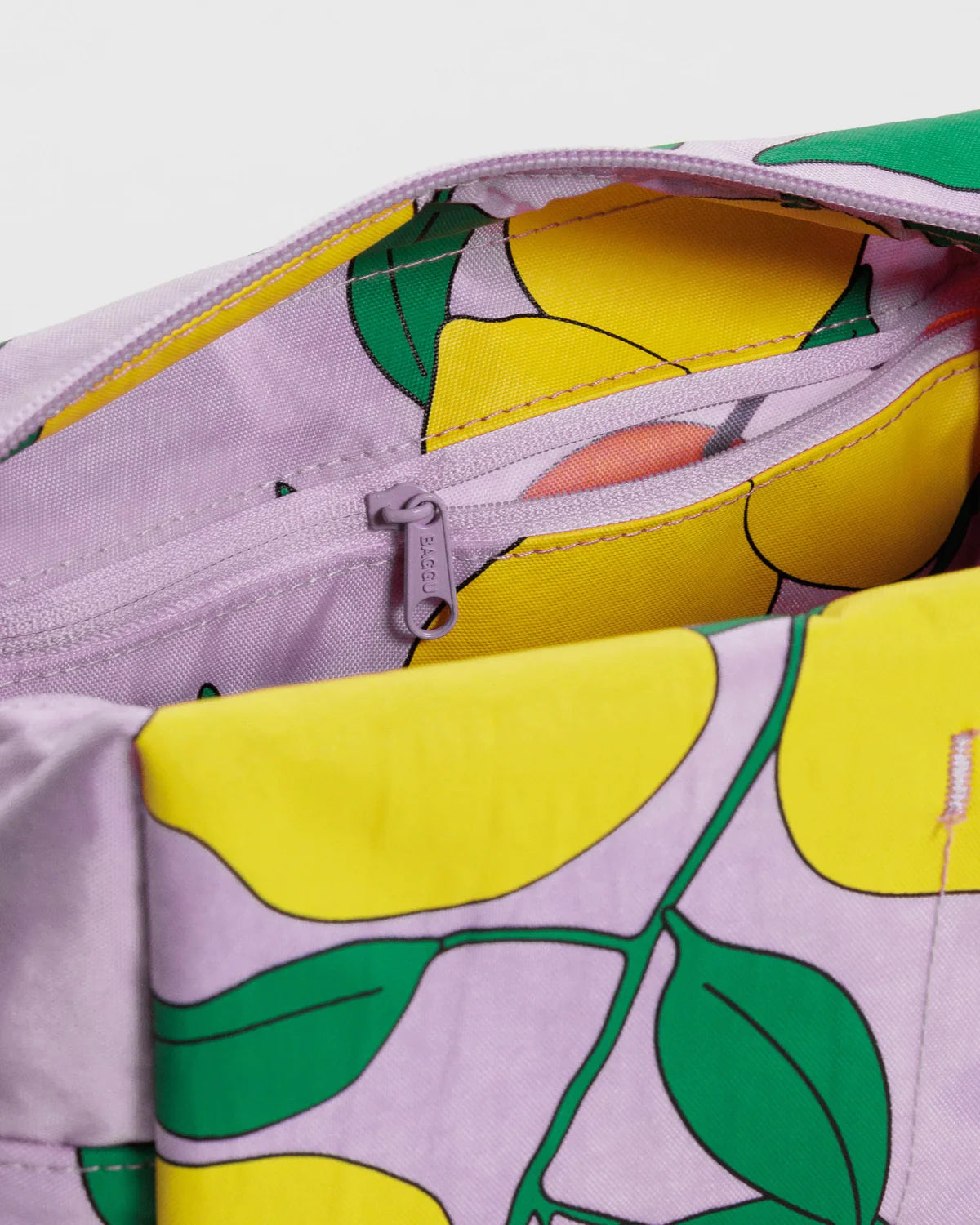 Baggu Dopp Kit interior with pockets | Lemon Tree