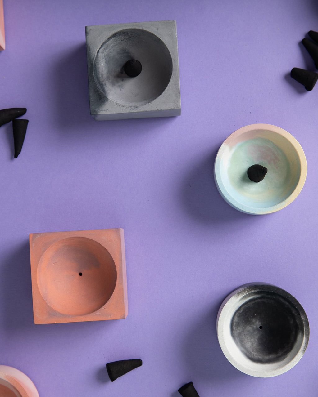 Pretti.Cool Round Incense Holders - Marbled